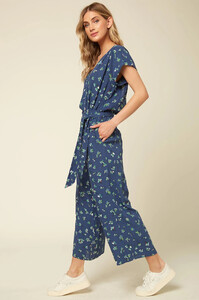 Nickie Jumpsuit - Insignia Blue _ O'Neill_0003.jpg