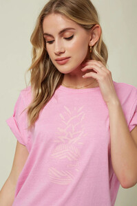 Pineapple Vibe Tee - Begonia _ O'Neill_0003.jpg