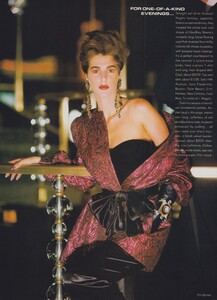 990875410_VOGUEUSNov198503.thumb.jpg.73cfd95929c1b3034368067580bb61ae.jpg