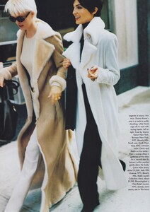 Long_Testino_US_Vogue_November_1996_06.thumb.jpg.61898447f641b7b26726f693a0889e3b.jpg