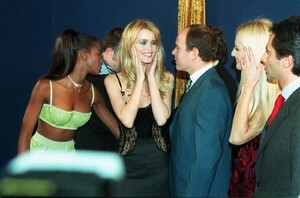 claudia-schiffer-albert-monaco-naomi-campbell.jpg