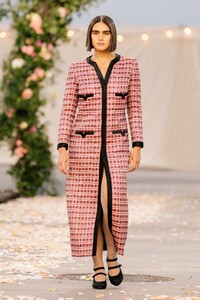 00003-Chanel-Couture-Spring-21.thumb.jpg.26e4ba273eb7ec5578fa9070f7664a75.jpg