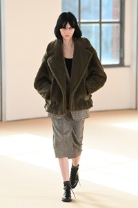 Sofia Steinberg Max Mara Fall 2021 RTW MFW 1.jpg