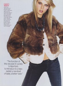 Richardson_US_Vogue_November_2003_10.thumb.jpg.abb0cb54a8bdac7be20db88a871eec10.jpg