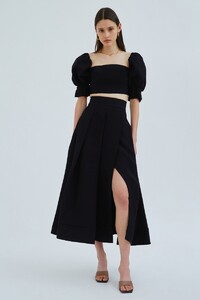 turn_back_skirt_001-black_102003156_turn_back_top_001-black_g_4516-edit_1.jpg