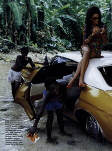 von_Unwerth_US_Vogue_April_1991_07.thumb.jpg.657aa3ddef14175f0c0bc1ac8d0b2aa3.jpg