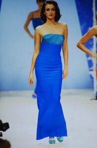 492136135_herve-leger-ss-1995(16).thumb.jpg.184ef4a1db82a6b160fd6914d99d3b0c.jpg