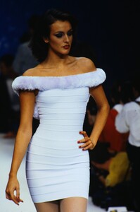 668786594_herve-leger-ss-1995(15).thumb.jpg.4d04ac350460f7548432e6e2fde9d58f.jpg