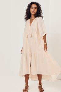 Spell-HoneySmockDress-Peach-1436_11cc929b-49bc-4d9f-ba1a-042b979153be_1000x1000.jpeg