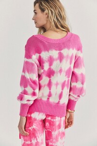 GALLANTIN-PULLOVER-HIBISCUS-4.jpeg