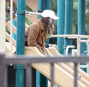 leighton-meester-at-a-park-in-los-angeles-03-25-2021-2.jpg