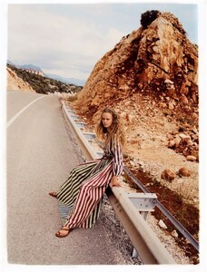 Olivia+Vinten+by+Luca+Campri+Vogue+Turkey+May+2021+(10).jpg