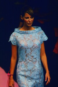 1892345407_christian-lacroix-ss-1999(11).thumb.jpg.a831874a86c38af76c158383abdf44a0.jpg