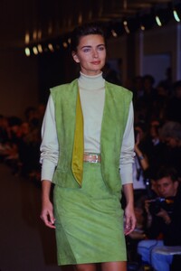 877172122_calvin-klein-ss-1990-paulina(3).jpg.34514eca2e0d819cf9a8e5ec8a2d1d19.thumb.jpg.6c917b67d1fdbe86dbf9a57b64611906.jpg