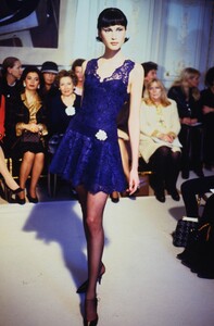 chanel-hc-ss-1997-1.thumb.jpg.53e8e7517de14936b2bfc9c8bf7a1da7.jpg