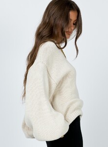harmony-knit-sweater-beige-3_a0a1b922-9b62-4f92-981f-f1726350ecfd_1800x.jpeg