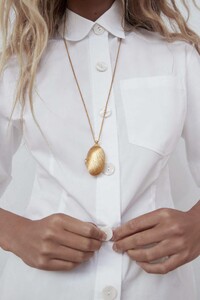 womens-jewellery-zara-locket-necklace_1.jpg