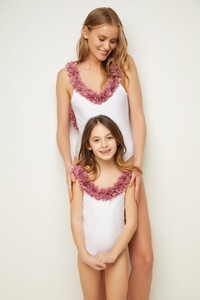 Lovekini_SS19_Juliet-White-Pink-Mom-Kids-600x900.jpg