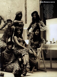 Mondino_US_Vogue_November_1991_08.thumb.jpg.2bec5938f65e2b12d1776a53965df4f5.jpg