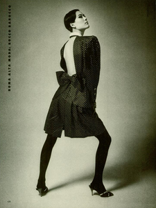 Vadukul_Vogue_Italia_March_1986_01_03.thumb.png.fc6422e5443fb263c7418de62cf16738.png