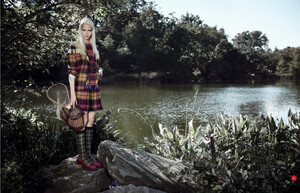 vogue-china-october-2013_sasha-luss_(6).thumb.jpeg.45e7bfc89404357bef375c8713e50c25.jpeg