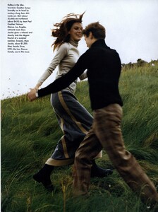 Testino_US_Vogue_September_1998_10.thumb.jpg.9aff0d43fad7cb79d0eeb145da66b9e4.jpg