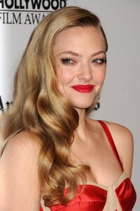 amanda_seyfried_01 (2).jpg