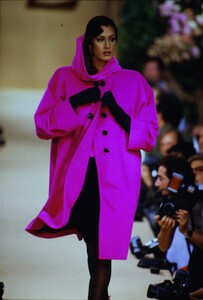 1911289706_ysl-hc-fw-1991(1).thumb.jpg.dc75bffb8cd955bb7c6dd7e551f5f65e.jpg