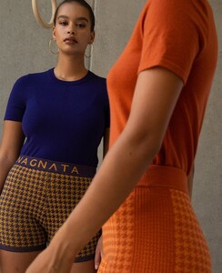 HOUNDSTOOTHKNITSHORT_ORANGE_0006_NAGNATATETHER-1349.jpg