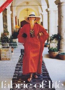 Puglia_Halard_US_Vogue_June_2005_01.thumb.jpg.590990da016af89596aab8ae9c65a2d6.jpg