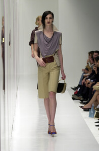 600654758_Fendi2001WomenRTW32.thumb.jpg.2a8ee6eaf2199b493f98682730e14630.jpg