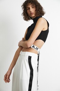 NEW-S83-21SS1096_Mia_Turtleneck_Cropped_Top_Black-21490-Aje-0811_detailshot-_1.jpeg