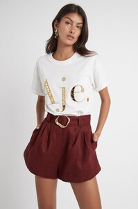 S55-21RE1297_Mirage_Logo_Tee_White-Gold-21877-Aje-0445_frontshot.jpeg