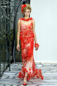 1264447009_Chanel2003HauteCouture89.thumb.jpg.9b2c88c6481ec1c5463f513ec709e357.jpg