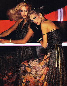 bb_ID_1978_09_LANCETTI_ALTA_MODA_FW78_VOGUE_IT_GianpaoloBarbieri_010.thumb.jpg.88bcc7694398f8c30618426fc1e61a02.jpg