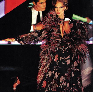 bb_ID_1978_09_LANCETTI_ALTA_MODA_FW78_VOGUE_IT_GianpaoloBarbieri_062.thumb.jpg.2d8917e8438c7bc9b74a362dfc3f6c5a.jpg