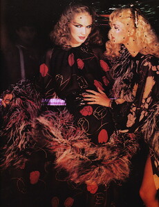 bb_ID_1978_09_LANCETTI_ALTA_MODA_FW78_VOGUE_IT_GianpaoloBarbieri_101.thumb.jpg.51b0f8e128488c96f97e5a74fe9b1aa0.jpg