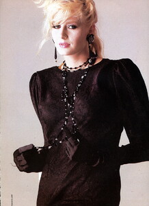 bb_ID_1982_09_UNGARO_HC_FW82_VOGUE_IT_FrancoisLamy_010.thumb.jpg.5093d51b6c40f53490561aff9923067a.jpg