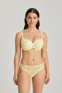 primadonna_twist-lingerie-thong-wild_rose-0641720-yellow-0_3512929__89605.1580414758.jpg