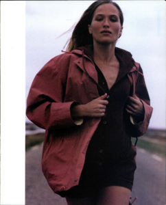 Thomas_Vogue_Italia_January_1990_08.thumb.png.e0d1e80789b18bab5f1d2fb37ae85e57.png