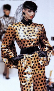 bb_ID_1986_09_BALMAIN_HC_FW86_010.thumb.jpg.da68464aedb63037faef18f0d1a838aa.jpg