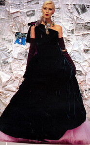 bb_ID_1995_07_UNGARO_HC_FW95_840.thumb.jpg.4a35ed78c1bfa5a7f95afddcc6fff5d1.jpg