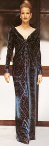 bb_KarenMulder_1994_07_BALMAIN_HC_FW94_BOOK_MODA_010.thumb.jpg.1f2eb5f1ce6f63663e94f34ee2d08595.jpg