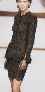 bb_TriciaHelfer_1994_07_BALMAIN_HC_FW94_BOOK_MODA_011.thumb.jpg.23ad171bf3d6dae7b13a1bcf1914379b.jpg