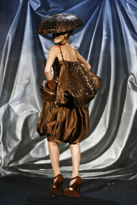 774127896_ChristianDior2008HauteCouture112.thumb.jpg.d40b1cb93abfdaca1f6976366049a48e.jpg