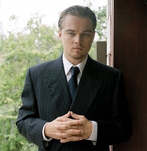 Random-Phtoshoots-leonardo-dicaprio-25974319-391-400.thumb.jpg.0baf0bea93cd314bde7cc551cefb76bc.jpg