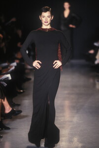 1839208817_DonnaKaran1996WomenRTW143.thumb.jpg.6f7b57a773cce24372f98da6e1e94b6a.jpg