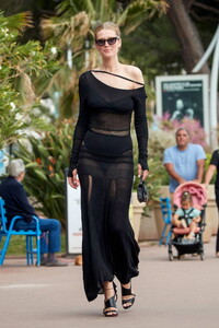toni-garrn-looks-stunning-in-black-as-she-leaves-the-hotel-martinez-during-the-75th-cannes-film-festival-in-cannes-france-220522_9.jpg