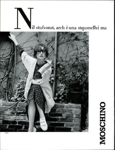 Babic_Moschino_Spring_Summer_1984_08.thumb.png.b6093f087161e5601ef55ceba756fb62.png