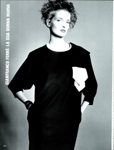 Barbieri_Vogue_Italia_January_1984_05.thumb.png.05affeaafbf9d31760d3b34c7b86a145.png